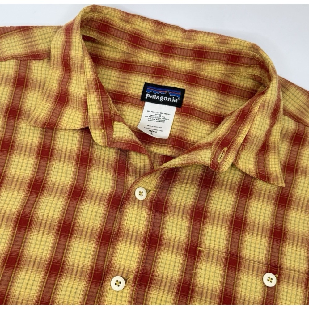 Patagonia Puckerware Shirt Men's Large Red Yellow Plaid‎ Seersucker
